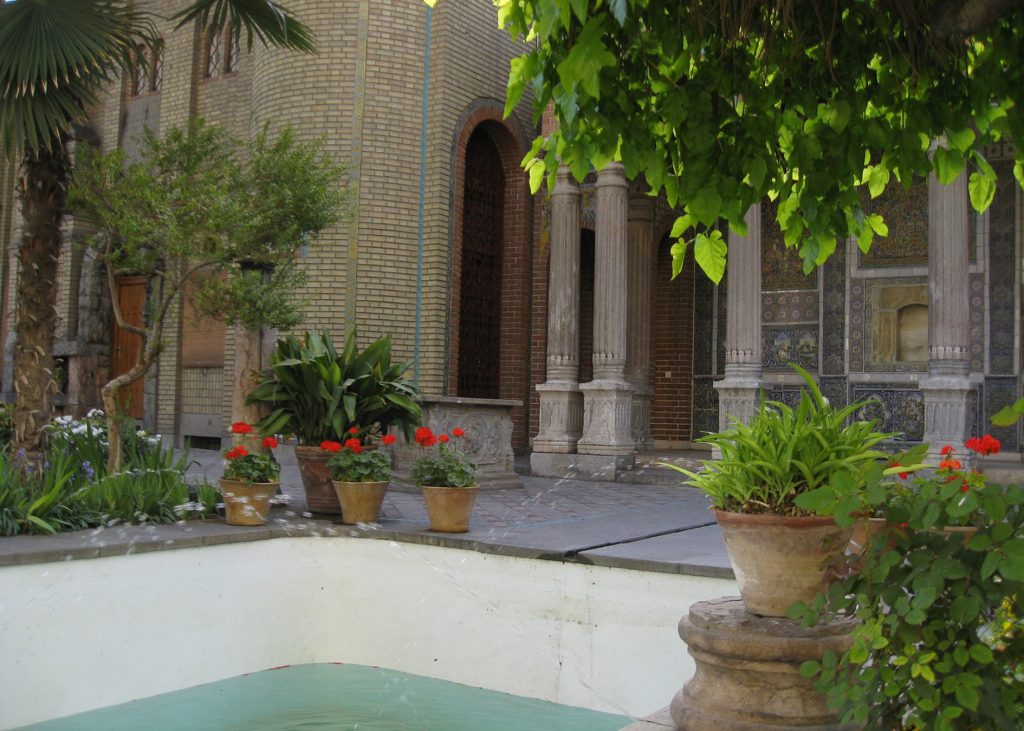 Moghaddam House-fountain